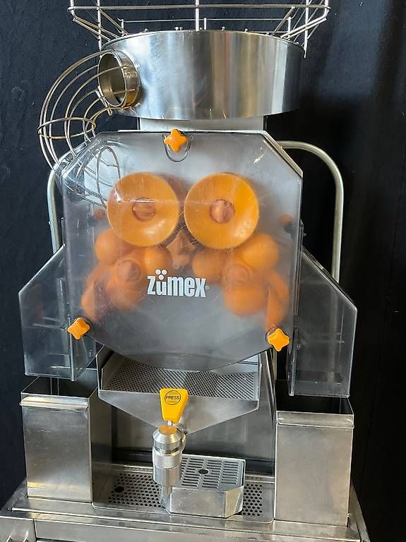 Elettrodomestici da cucina: Zumex Orangenpresse Gastro  – Usato da Burgdorf venduto da dkwhummel 3