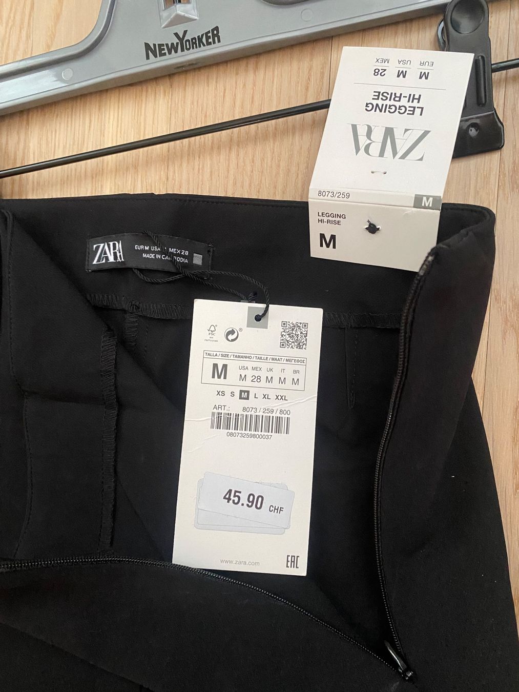 Zara Hosen: Legging Zara noir taille M élégant – Neu und originalverpackt aus Sion von pur_m89d 2
