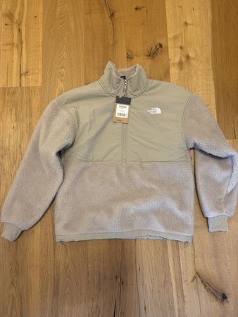The North Face Fleece Jacke, Grösse S, Neu mit Etikett