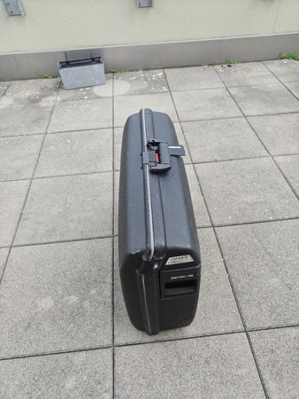 Flugkoffer Samsonite schwarz normale Gebrauchsspuren