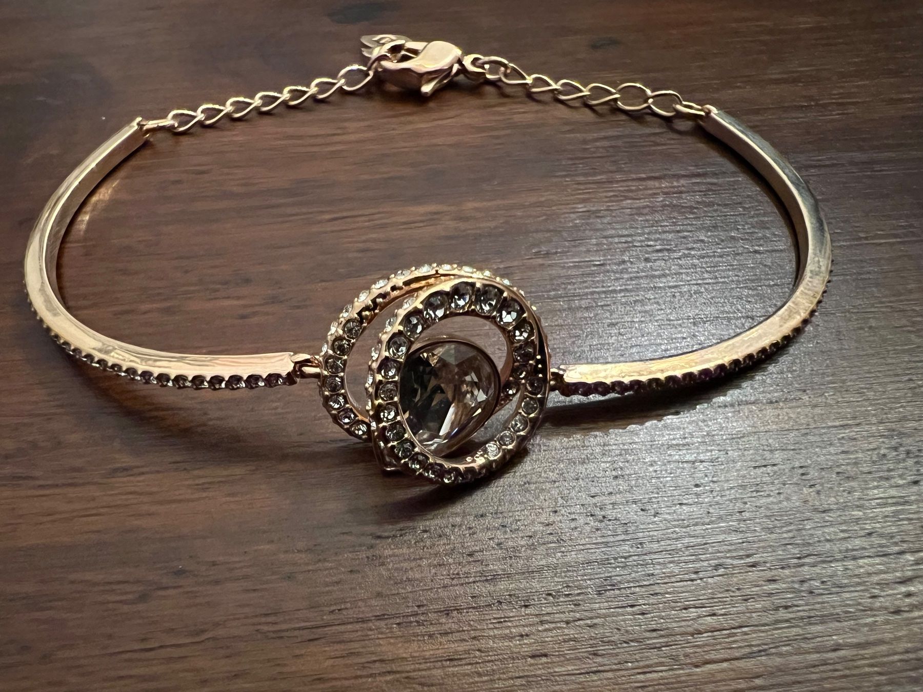 Swarovski Armbänder & -reifen: Swarovski Armreifen, Neu, NP: 165CHF – Neu (gemäss Beschreibung) aus Hochdorf von CarAndCare 1