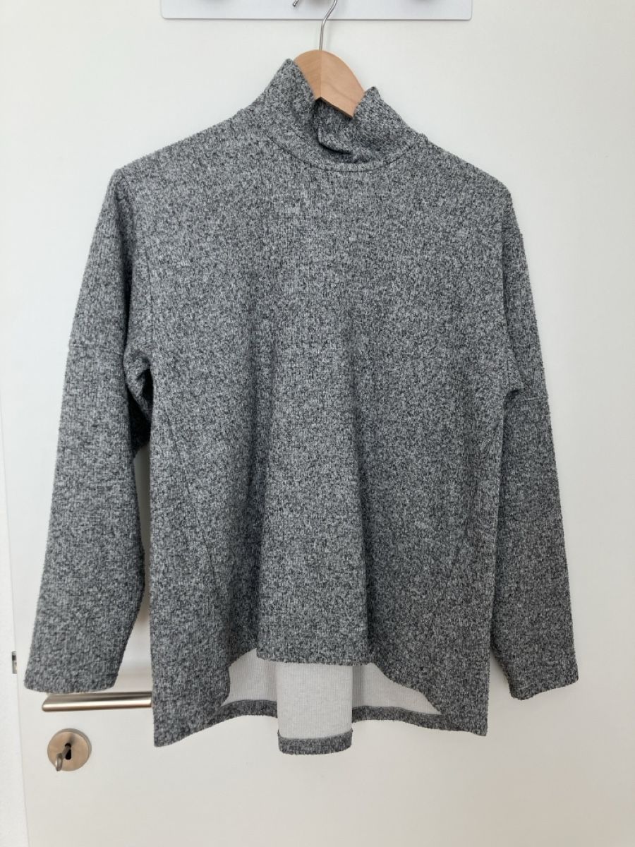 Zara Pullover & Sweatshirts:  Marke ZARA Pullover – Gebraucht aus Arbon von gab_tkx8 7