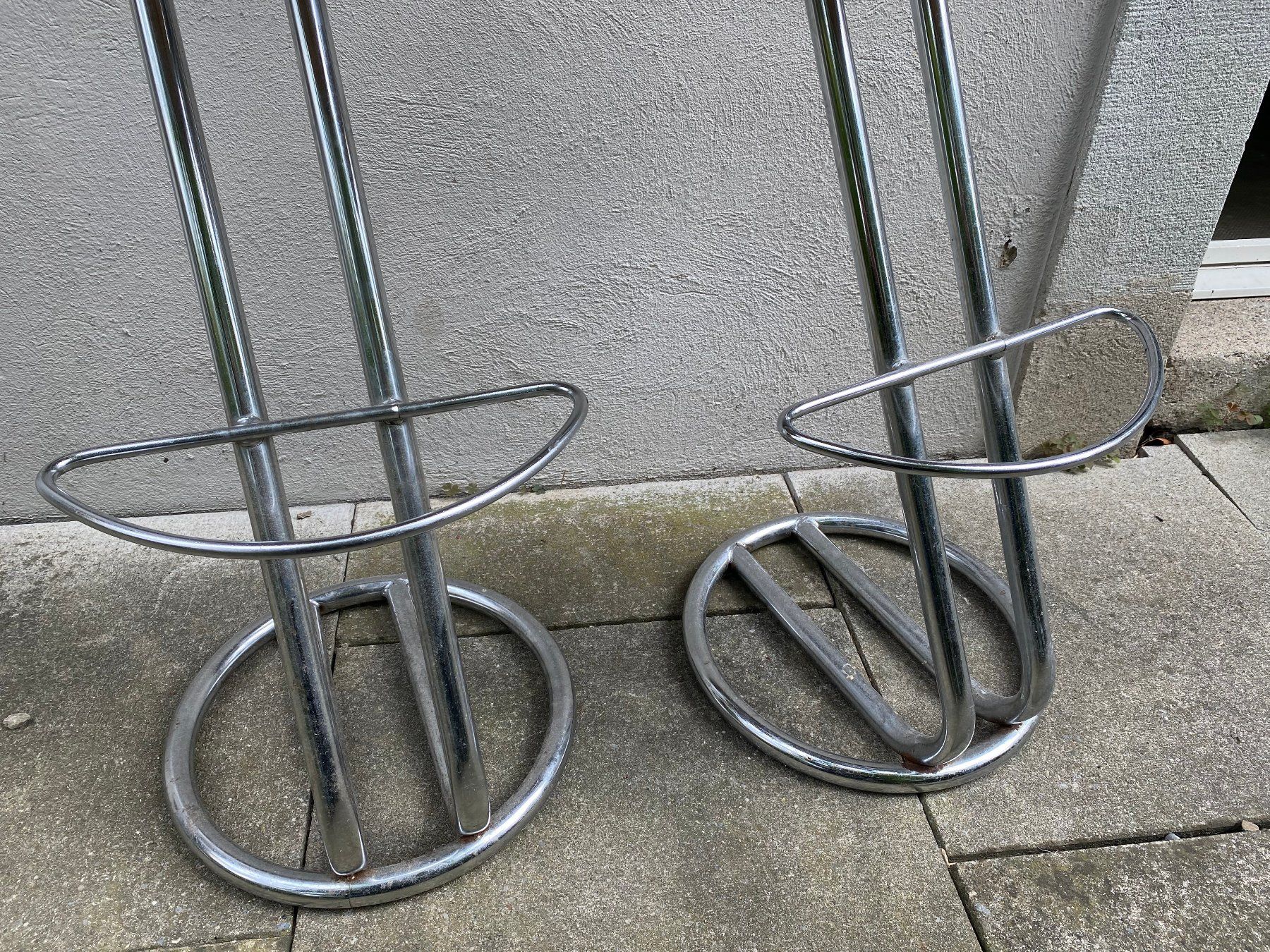 Hocker: Metall Barhocker – Gebraucht aus Zürich von Pyramid1 2