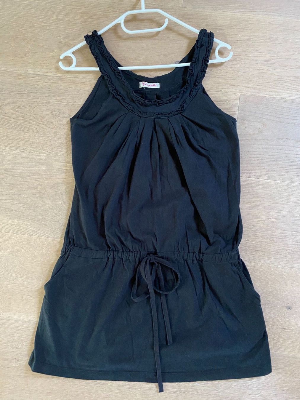 Kleider: Cooles schwarzes kurzes Kleid Grösse S – Gebraucht aus Winkel von Flyhy2020