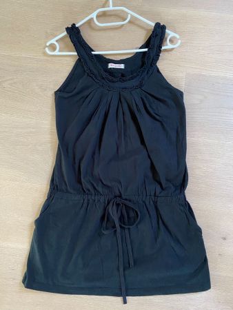 Cooles schwarzes kurzes Kleid Grösse S