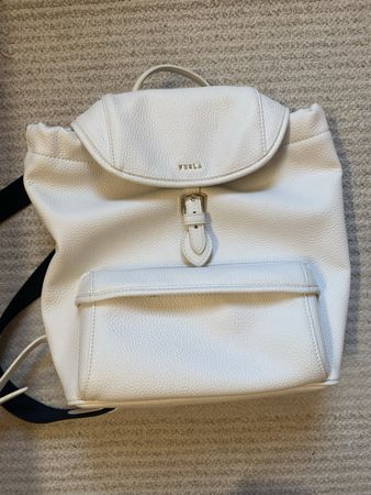 Furla Rucksack weiss gebraucht/gut