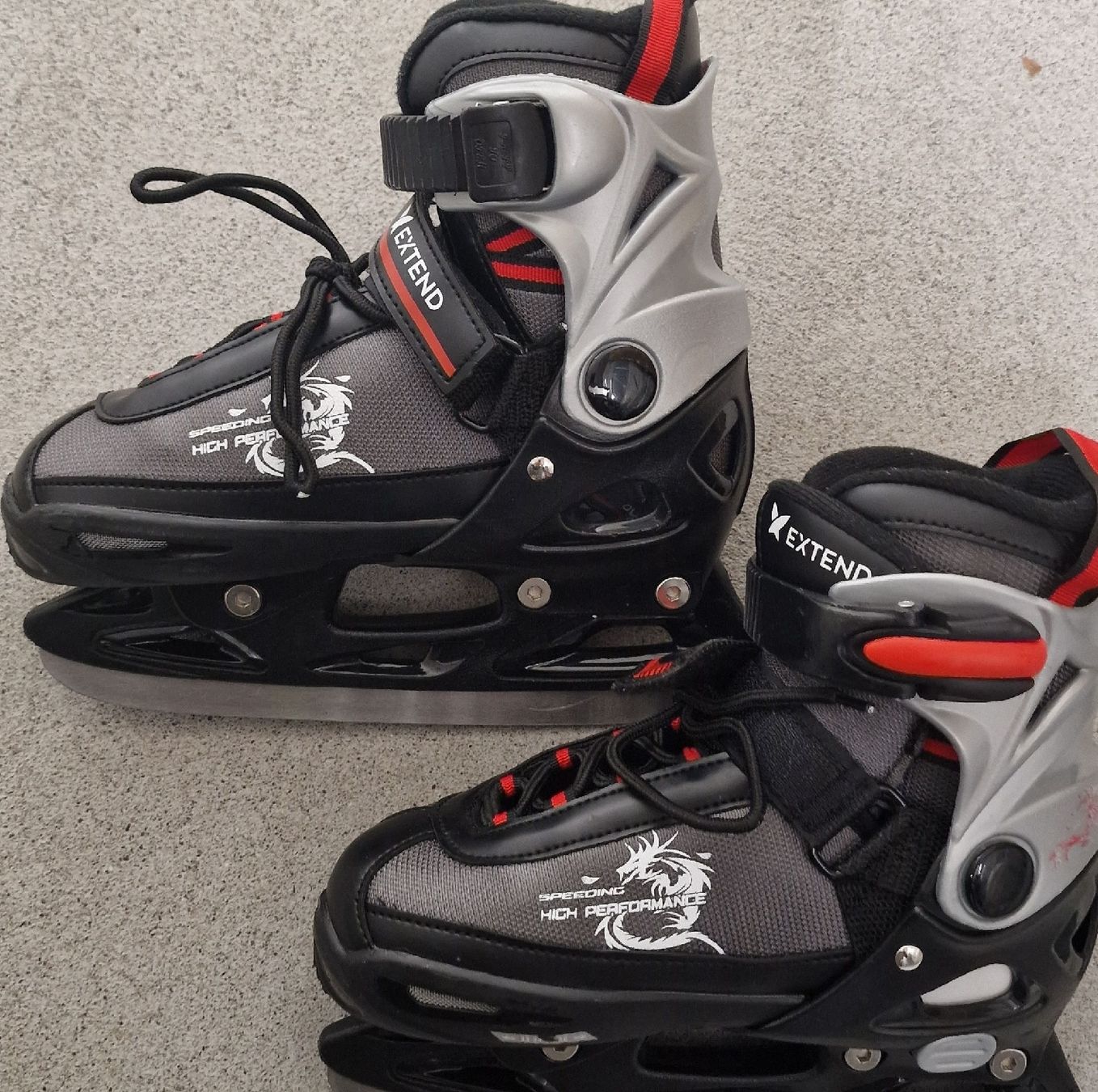 Pattini da ghiaccio: Kinder Schlittschuhe Gr 33-36 – Usato da Meilen venduto da kiafil157