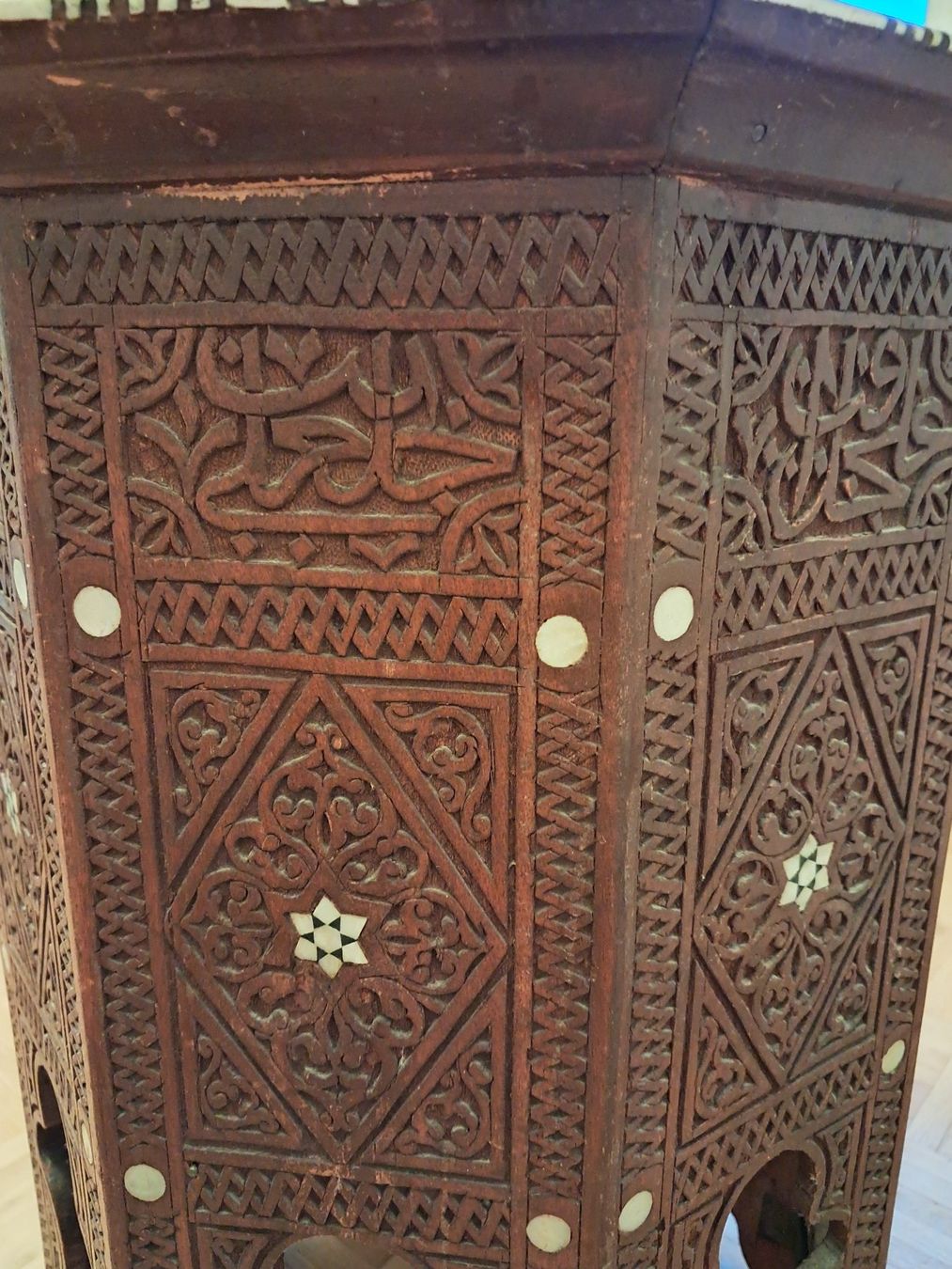 Tische: Table antique ottomane – Gebraucht aus Lausanne von Lilililili 1