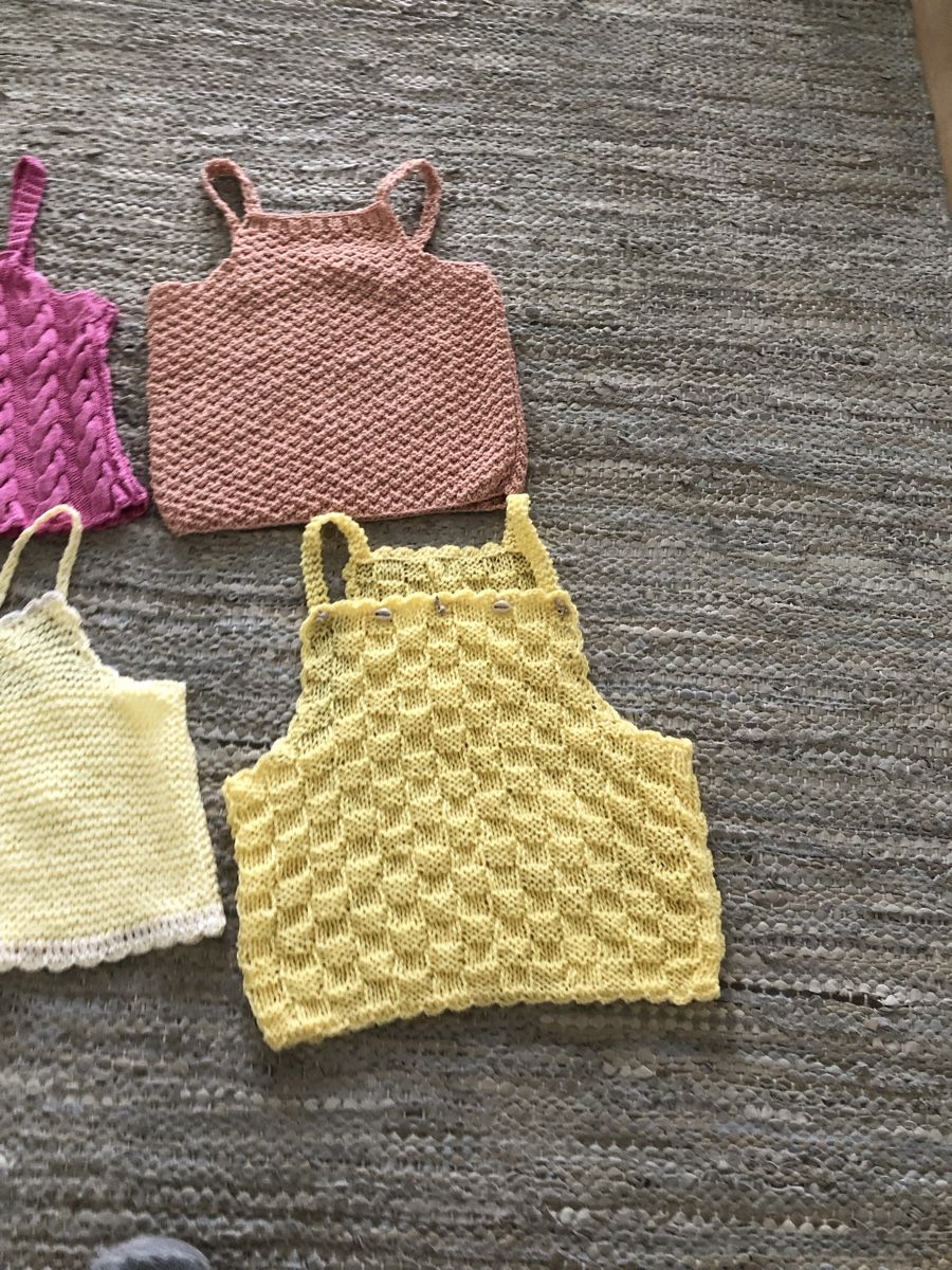 Tops: Sommer Set: 4 gehäkelte Tops, Gr. XS, Neu!! – Neu (gemäss Beschreibung) aus Dübendorf von mar_s66c 4