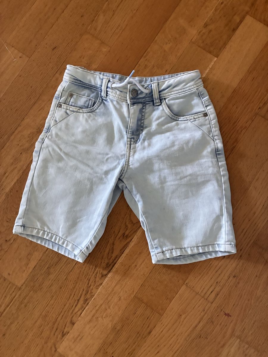 Hosen: Tolle Shorts Gr. 122/128, Manor – Gebraucht aus richterswil von lunamarie001