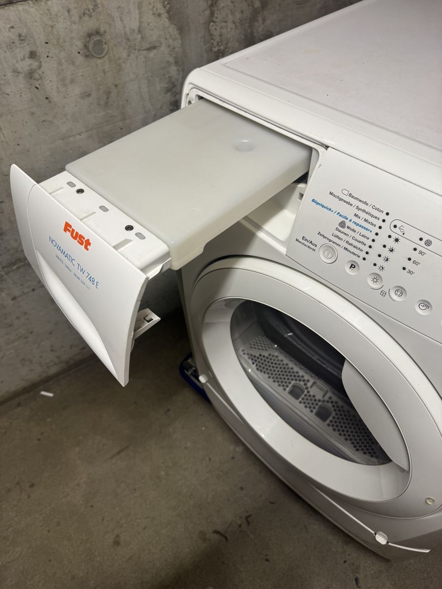 Novamatic Asciugatrici: Tumbler Novamatic TW 748 E – Usato da Mönchaltorf venduto da DRUG-TITO 3