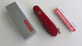 Victorinox Taschenmesser rot * NEU in OVP *