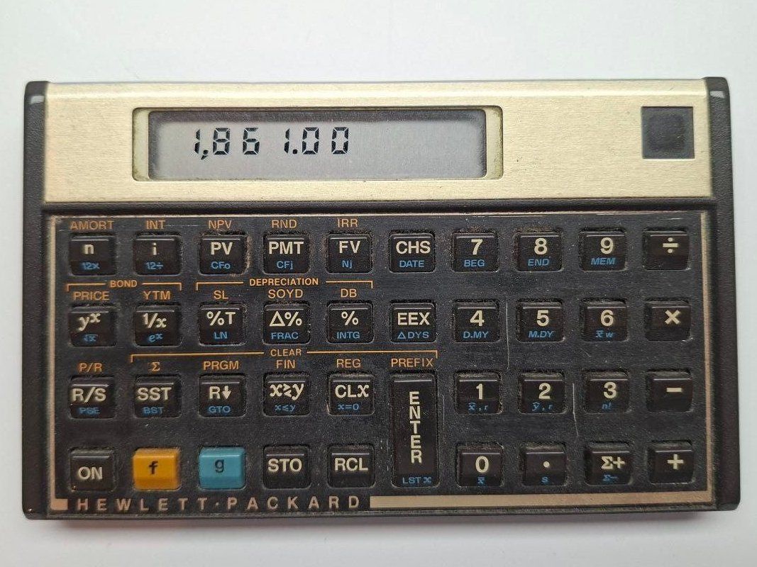 Hewlett Packard Calcolatrici tascabili: HP 12C Taschenrechner Hewlett Packard – Usato da Männedorf venduto da 12_Angry_Doughnuts