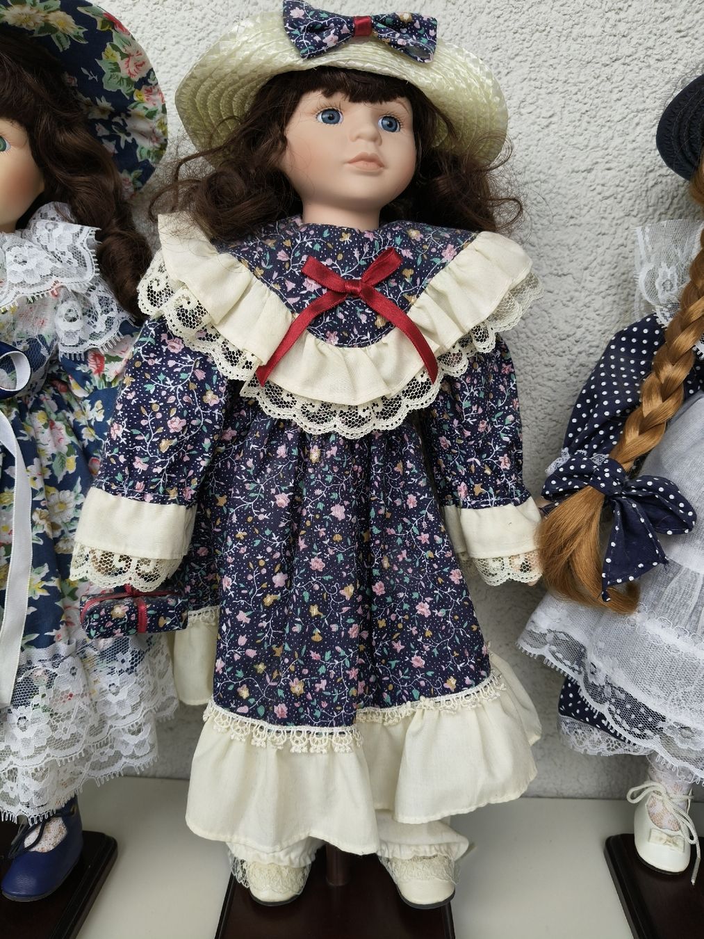 Bambole: 7 poupées porcelaine – Nuovo (secondo la descrizione) da Monthey venduto da lesaffairesdecamille 4