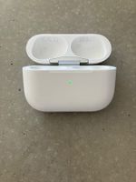 Apple AirPods Pro 1 Charging Case