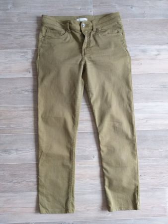 H&M Jeans taille / Grosse 34 CH (36 EUR)