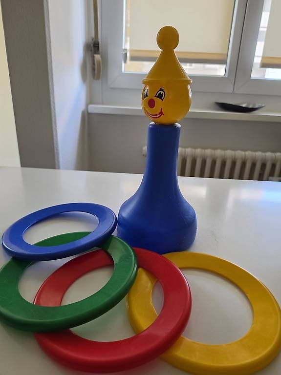 Giochi: Wurfspiel Plastikegel mit Ringen – Usato da Schlieren venduto da eve_v8kt 2