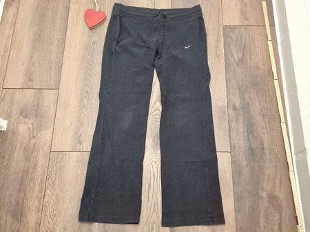 Nike Jogginghose schwarz Grösse M gebraucht