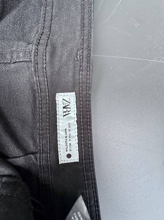 Pantaloni: Hose von Zara – Usato da Rudolfstetten venduto da krach 2