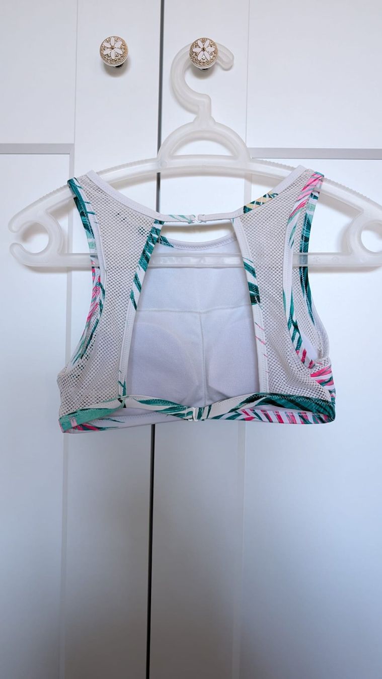Badekleider & Bikinis: Bikini Top mit tropischem Muster - Grösse 36 – Gebraucht aus Au SG von and_cra 1