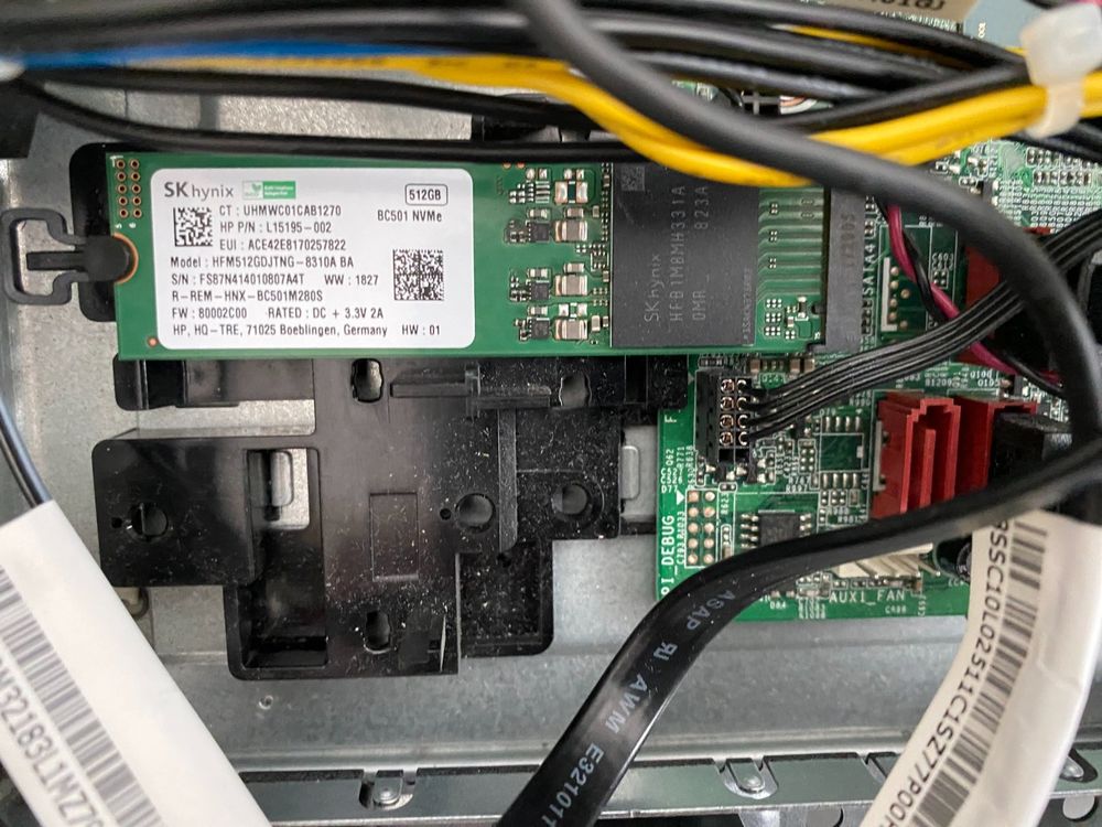 Lenovo Thinkcentre M710s SFF PC, I5-7500 CPU, 16GB DDR4, 256GB NVMe SSD, Win 11, Számla, 2 év