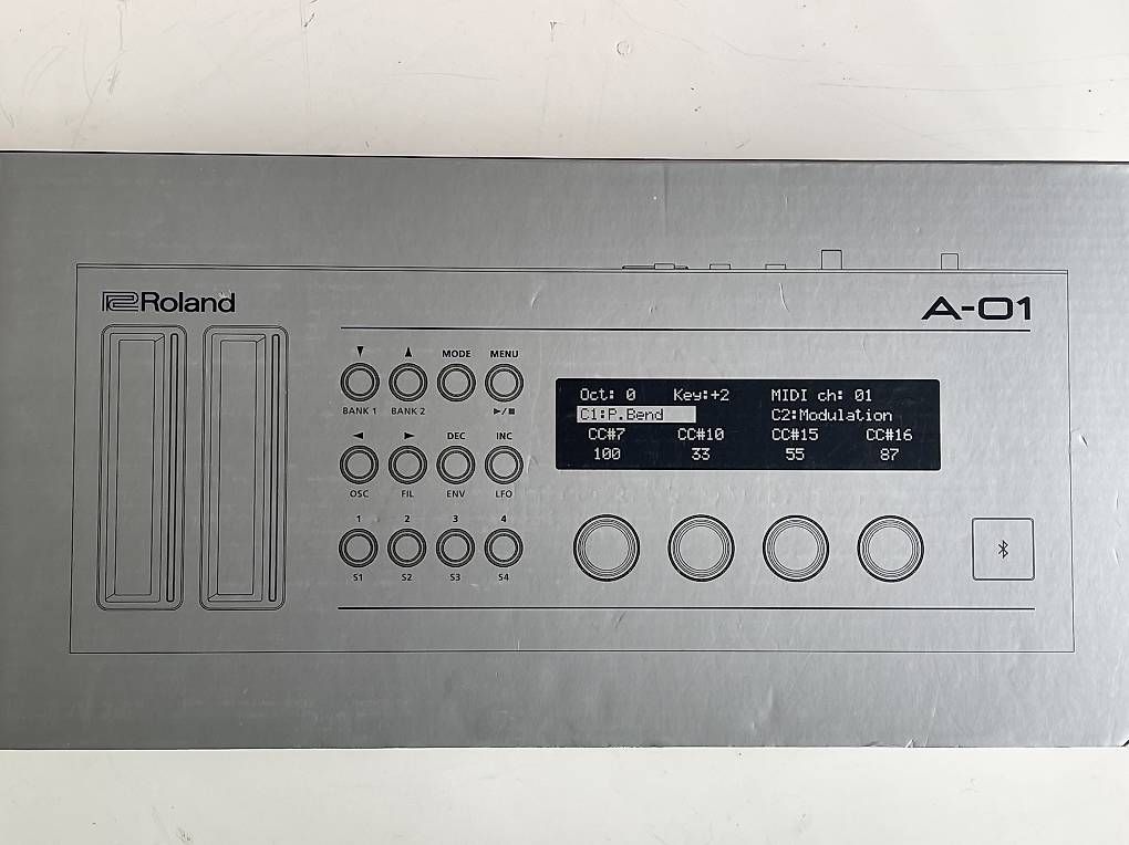 Roland Strumenti musicali: Roland A 01 Boutique & Gripbeats bluetooth Midi Controller – Usato da Alpnach Dorf venduto da GuntaKinte 2