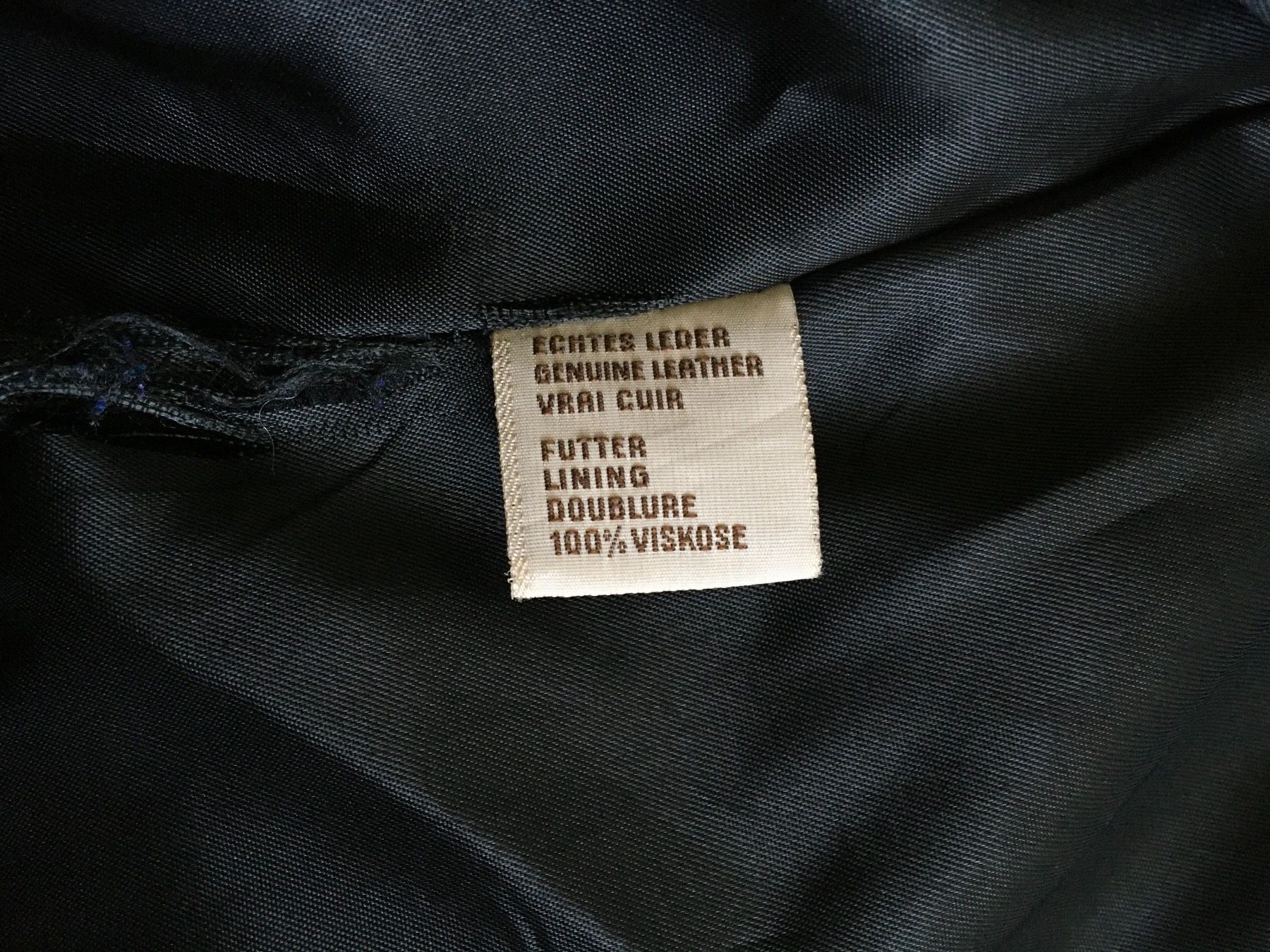 Jacken: Damen-Lederjacke mit Applikation Grösse 44/46 – Gebraucht aus Rheinfelden von Nerocorleone110 9