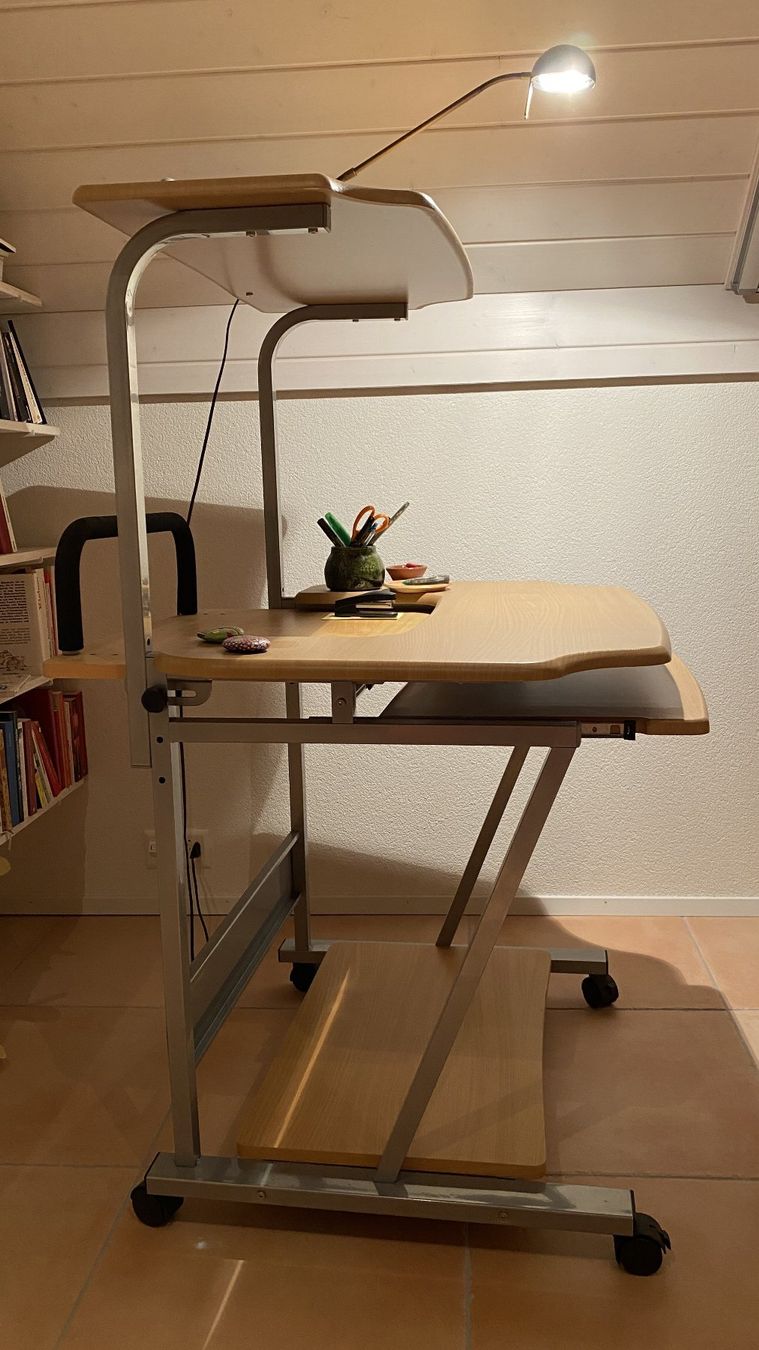 Scrivanie: Fahrbares Bürocockpit – Usato da Rüti ZH venduto da Yamihexe 2