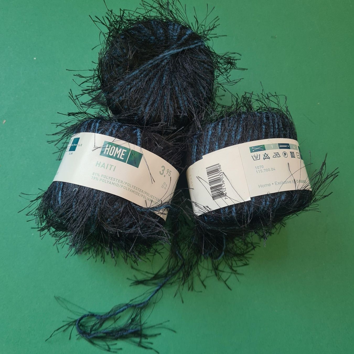 Lana: 3x HOME HAITI Plüschgarn schwarz/blau, neu – Nuovo e nell'imballaggio originale da Urdorf venduto da sumrum 1