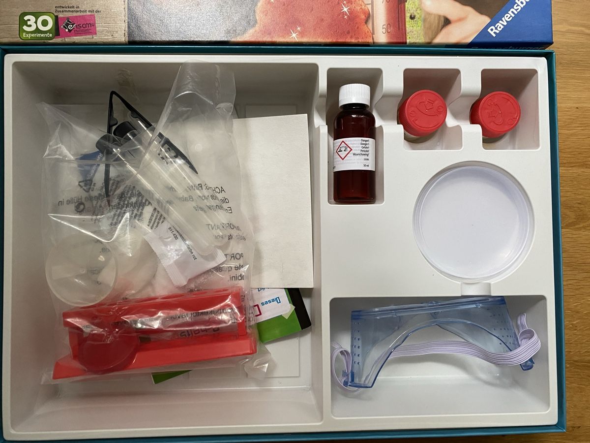 Ravensburger Baukästen: Chemie-Labor Experimentierkasten! – Neu (gemäss Beschreibung) aus Zürich von mes_xgj7 6