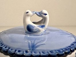 Boîte à bijoux porcelaine,  2 oiseaux enlacés,  vintage