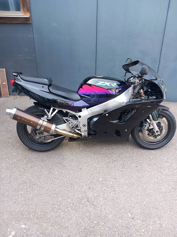 Strada: Kawasaki 750 ZXR – Usato da Kirchlindach venduto da Waage01 1
