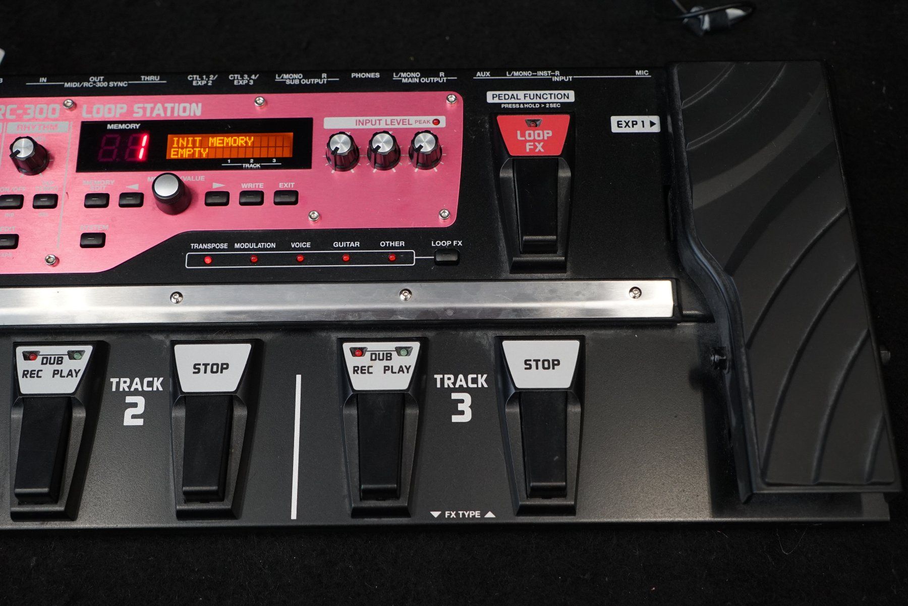 Boss Strumenti musicali: Boss RC-300 - Loop Station mit Netzteil – Usato da Ortschwaben venduto da Musictrade 2