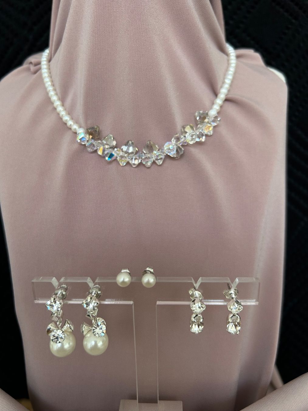 Altri gioielli: Schmuck-Set mit Perlen und Zirkonia Nr. 33 – Nuovo (secondo la descrizione) da Rothenburg venduto da stacostaco 1