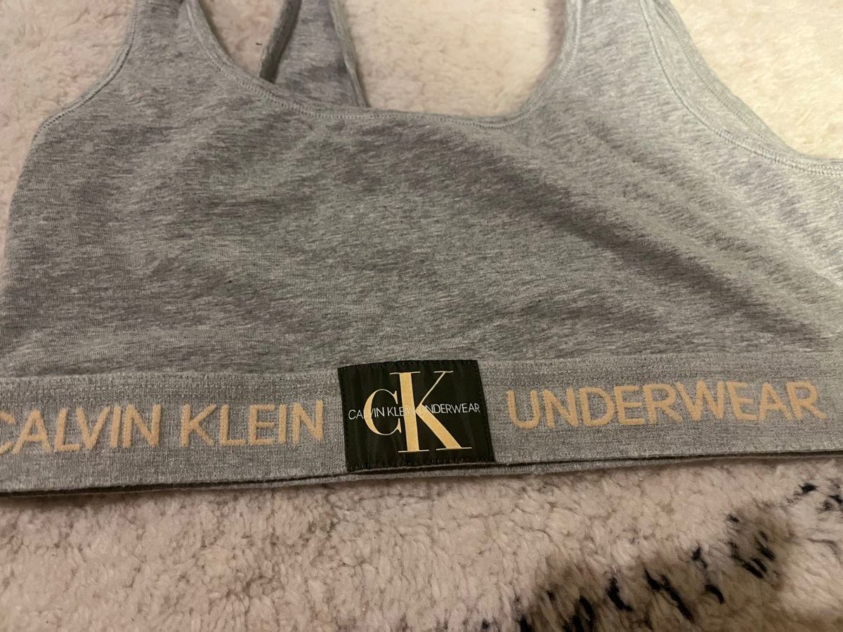 Calvin Klein Altra biancheria intima: Calvin Klein Bralette grau Grösse L Top – Usato da Kerzers venduto da del13 1