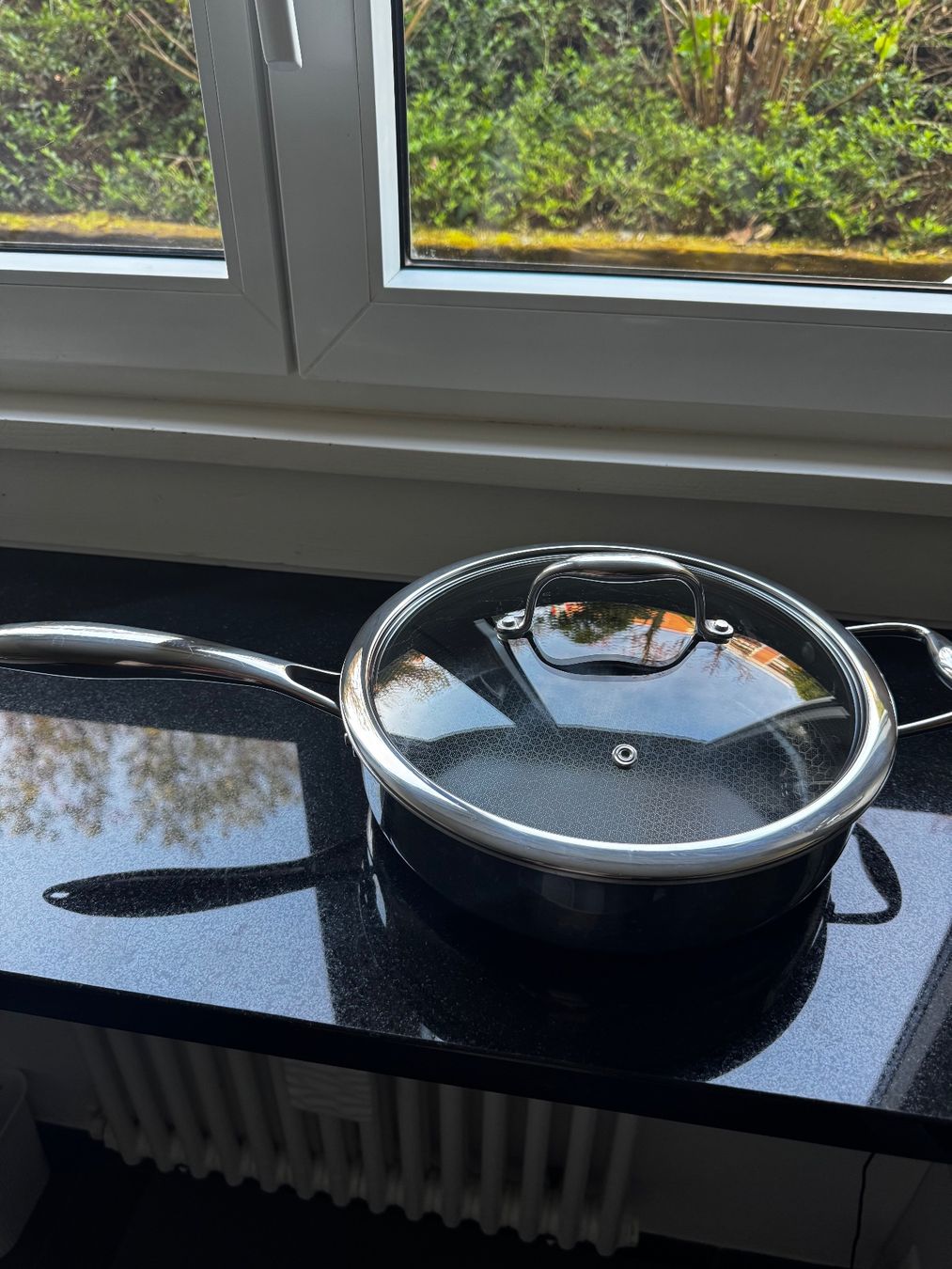Padelle: Hexclad Bratpfanne 25 cm mit Deckel NEU – Nuovo e nell'imballaggio originale da Oberengstringen venduto da YogiM86