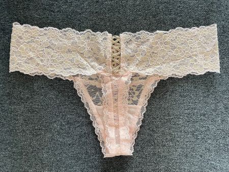 Victoria’s Secret Shimmer Lace Up Thong XS NEW