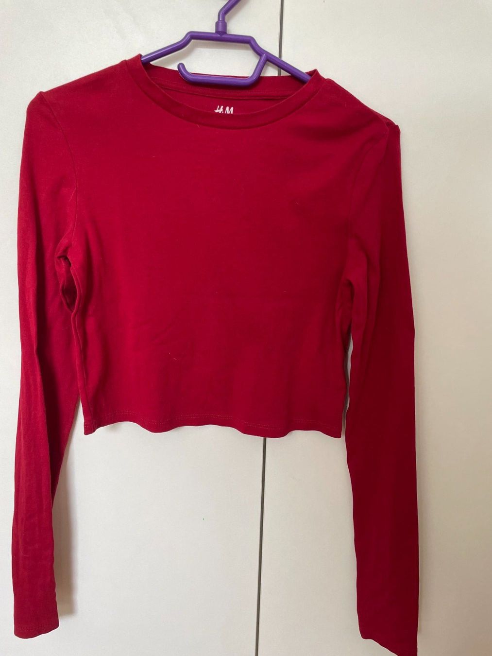 H&M Blusen, T-Shirts & Tops: Crop Top H&M rouge – Gebraucht aus Petit Lancy von gil_hr6v