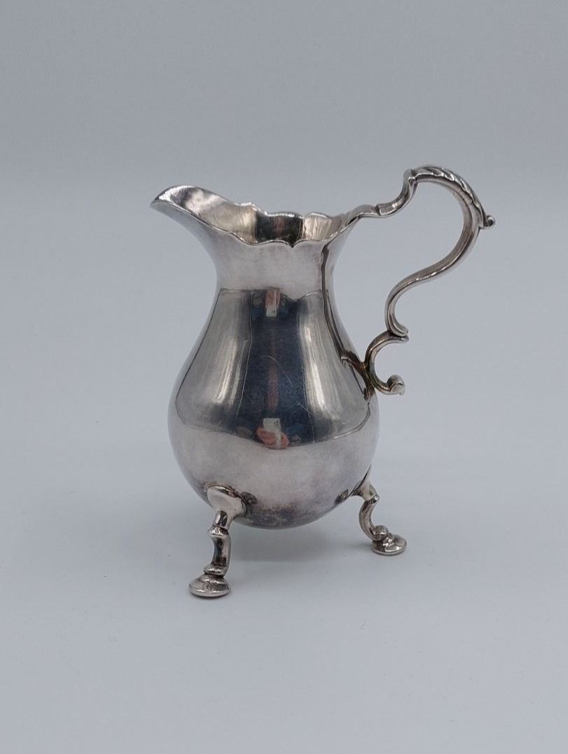 Caraffe: Antikes englisches Rahmkrüglein, wohl 18.Jh. – Usato da Dielsdorf venduto da anabur