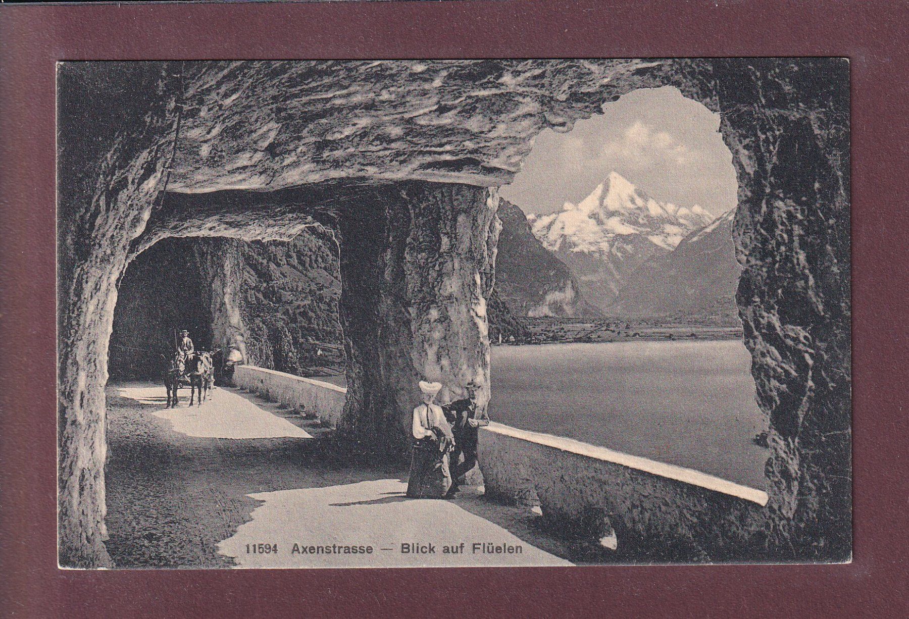 Cartes postales: AXENSTRASSE - Kutsche - Leute – D'occasion à Pully par nicecards