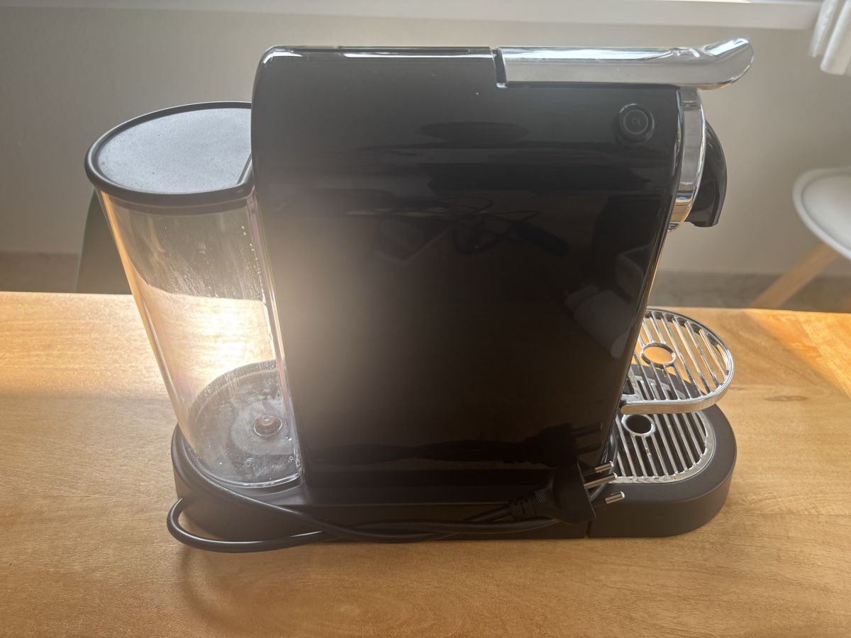 Nespresso Macchine per caffè & Macchine per espresso: DeLonghi Nespresso Citiz – Usato da Thalwil venduto da did_7b56 2
