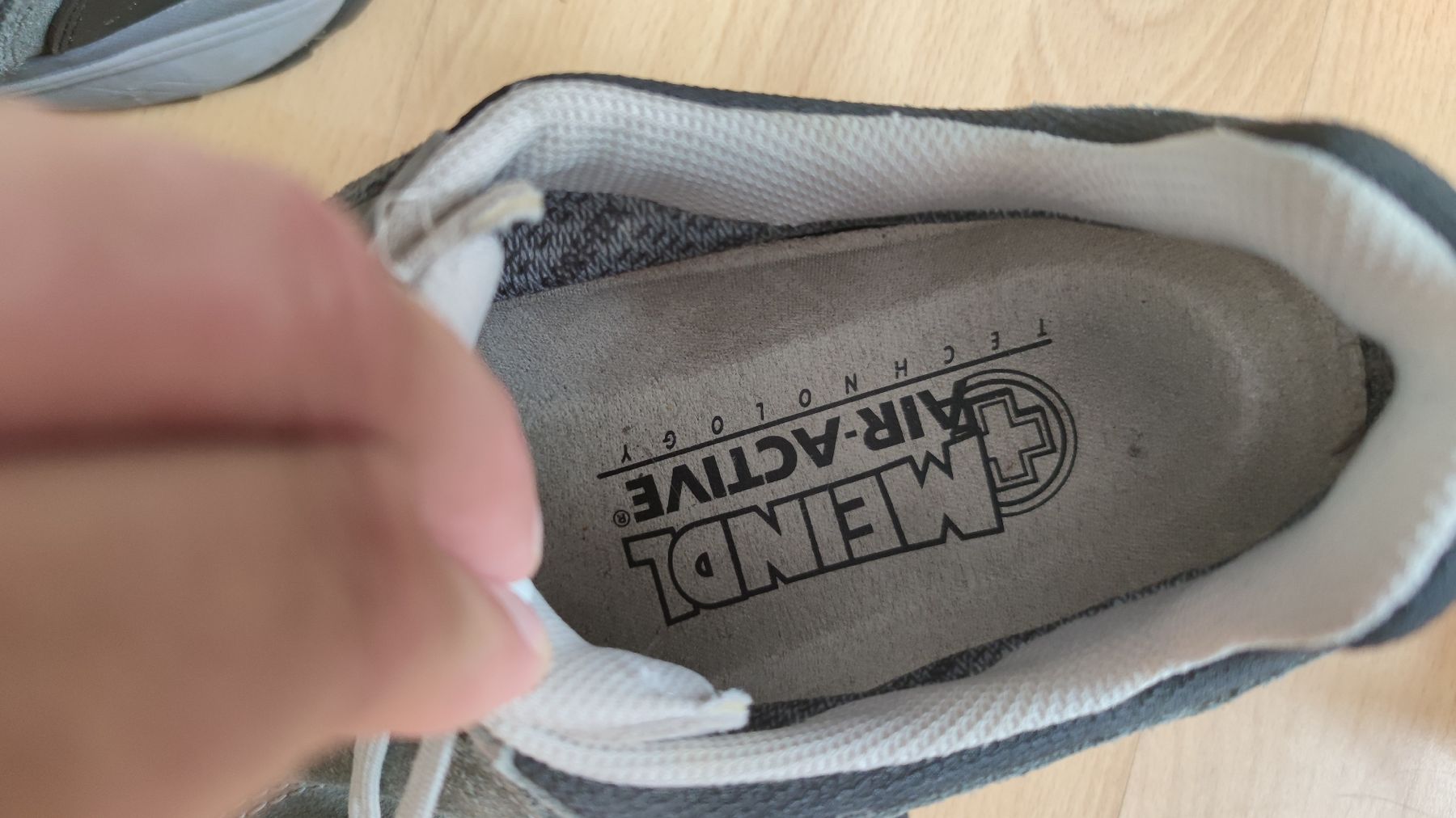 Herrenschuhe: Meindl Air Active – Gebraucht aus Meggen von Malecifent 4