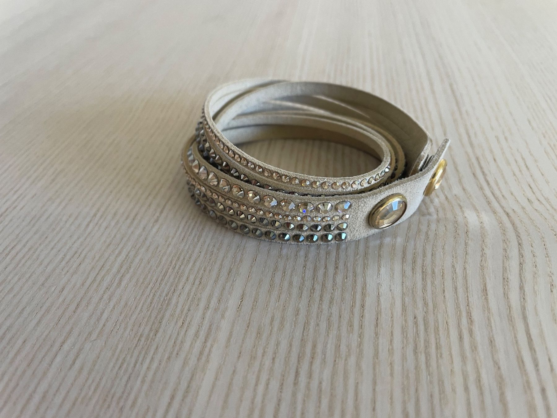 Swarovski Bracciali & Braccialetti: Swarovski Armband beige – Usato da Basel venduto da Gasser.N