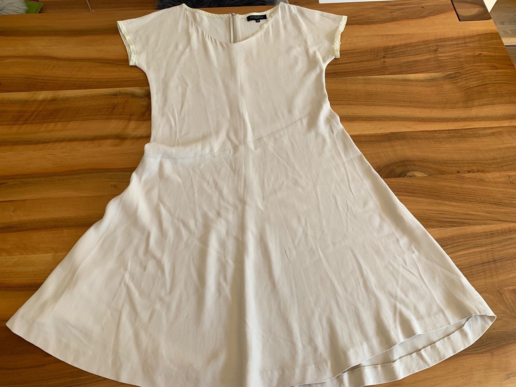 Vestiti: ANTONELLI Firenze edel Kleid Grösse DE 34 / IT 40 – Usato da Meiringen venduto da snahhanssnah