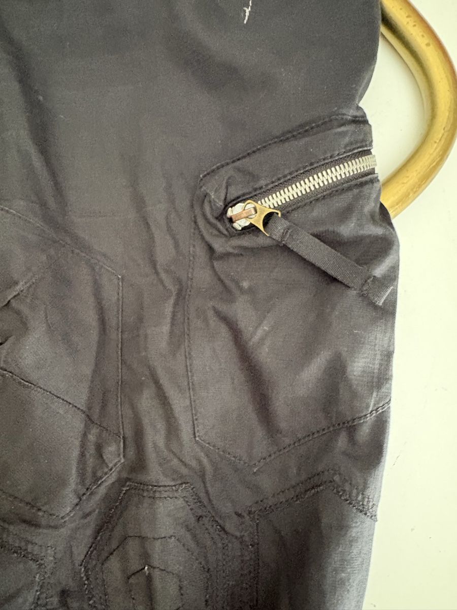 Girbaud Pantaloni: Pantalon cargo Marithé + François Girbaud 3/4, Size 32  – Usato da Neuchâtel venduto da sharposneaks 5