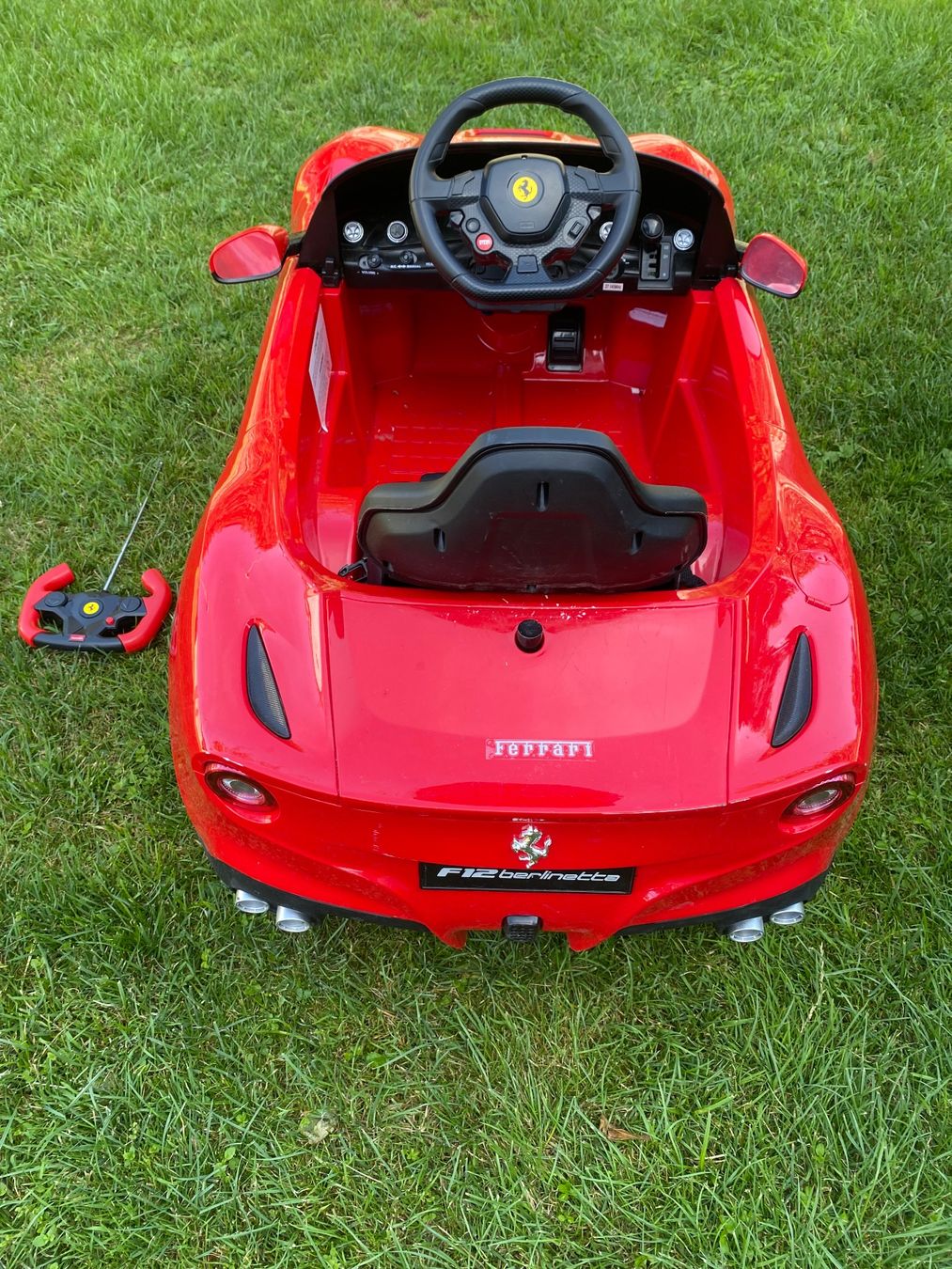 Veicoli per bambini: Ferrari Kinderauto 12V – Difettoso da Oberriet SG venduto da shanis 3