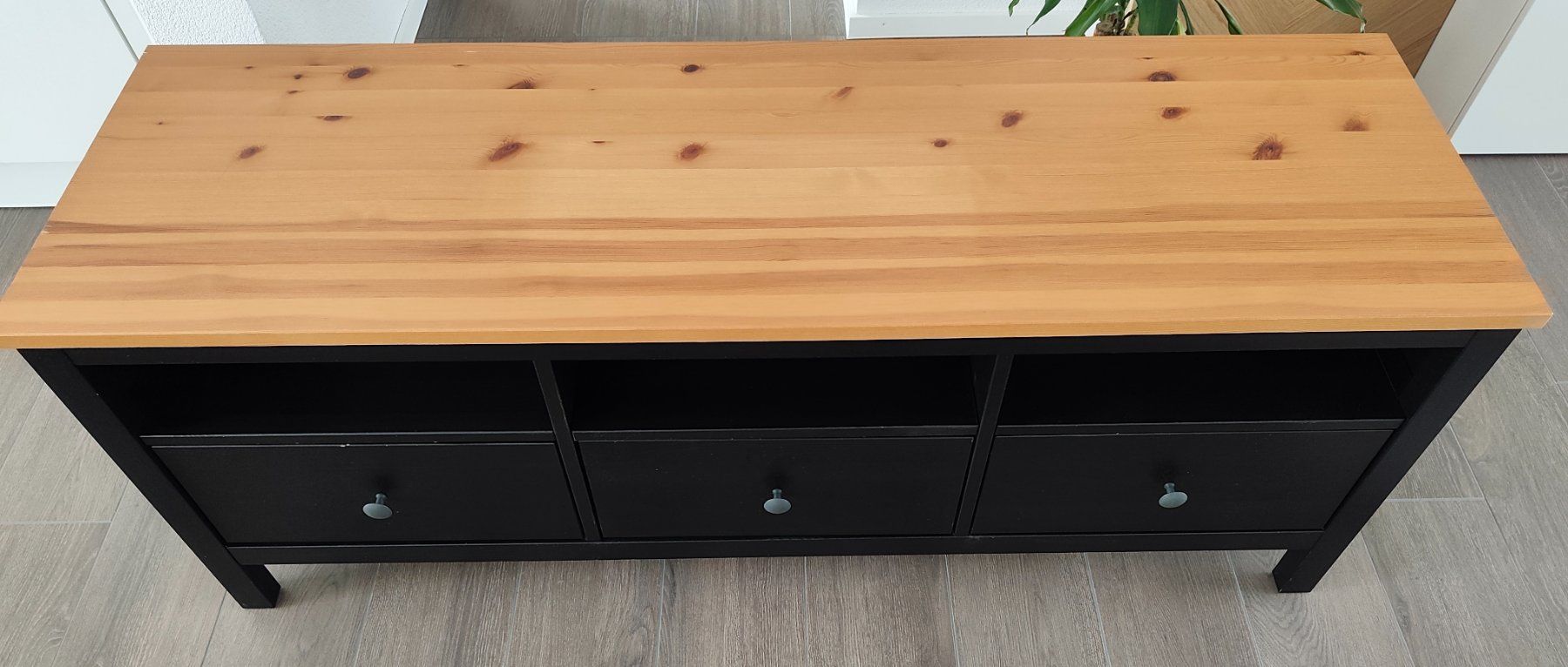 Ikea Mobili TV: IKEA HEMNES TV-Möbel – Usato da Oftringen venduto da kov_5scw 2