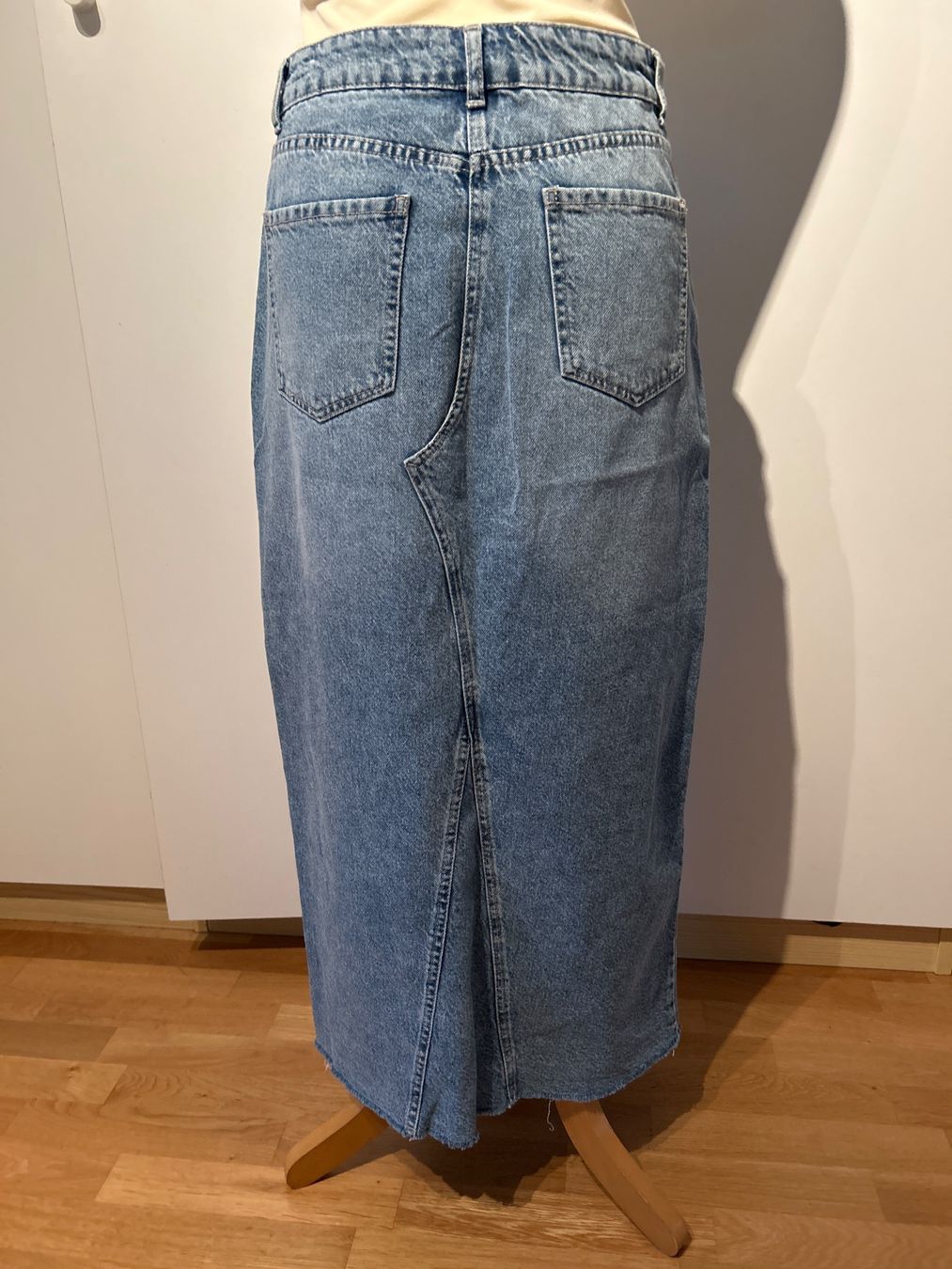 Bershka Gonne: Jeans maxi Rock – Usato da Feuerthalen venduto da Anna_Swift 8