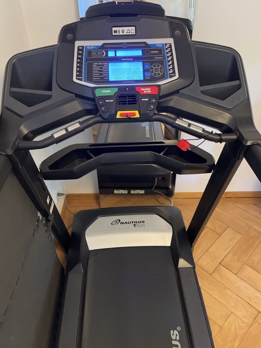 Nautilus Vélos d'appartement: Nautilus T626 Treadmill good condition – D'occasion à Zürich par lor_v6pq 9