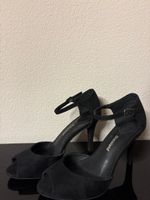 Schwarze Pumps mit Riemchen - graceland - Gr. 39